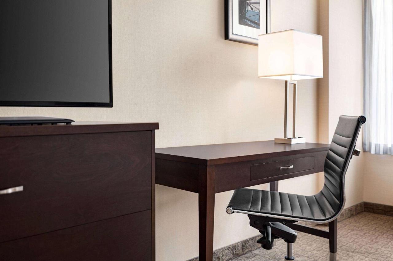 Wyndham Garden Niagara Falls Fallsview Екстер'єр фото