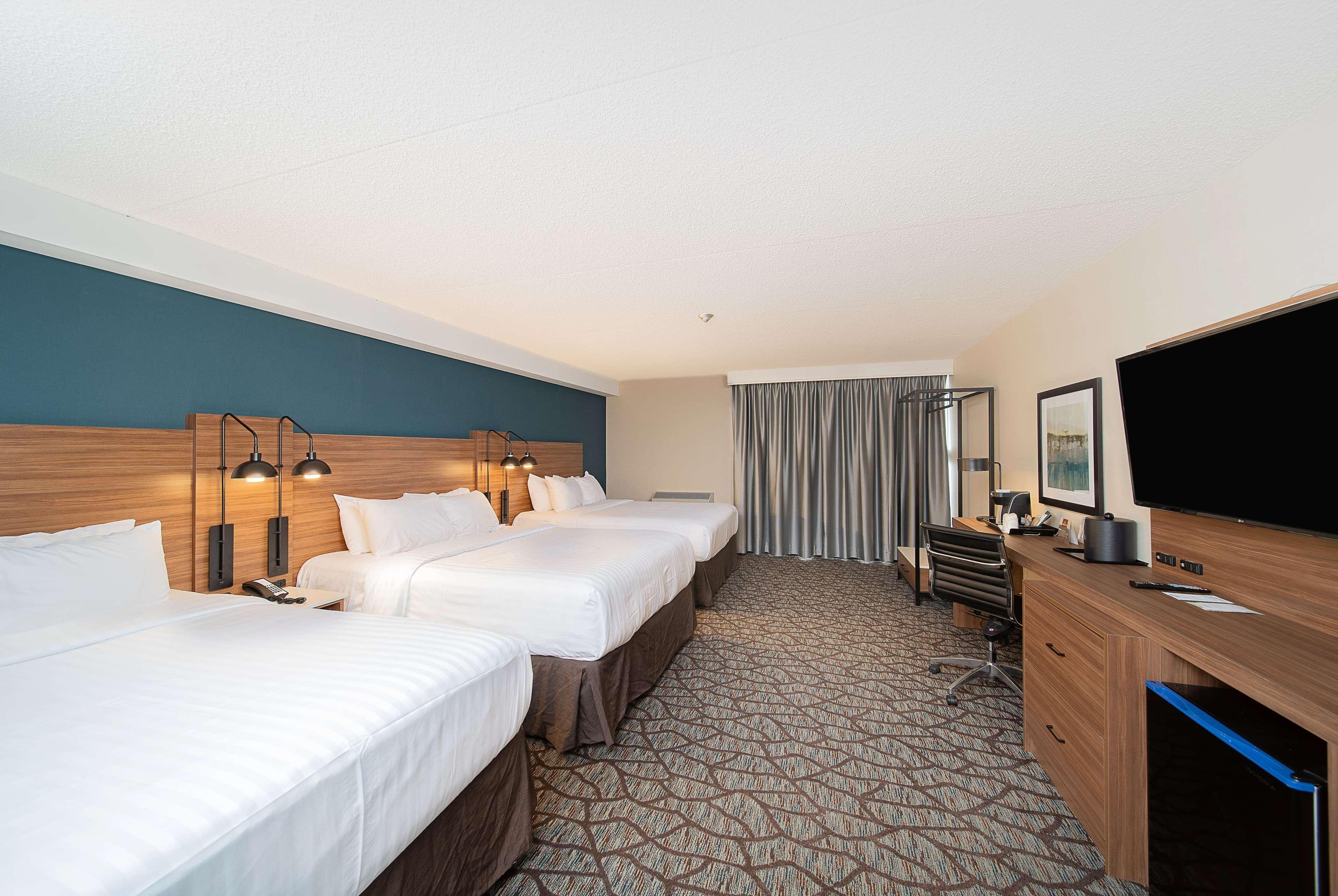 Wyndham Garden Niagara Falls Fallsview Екстер'єр фото