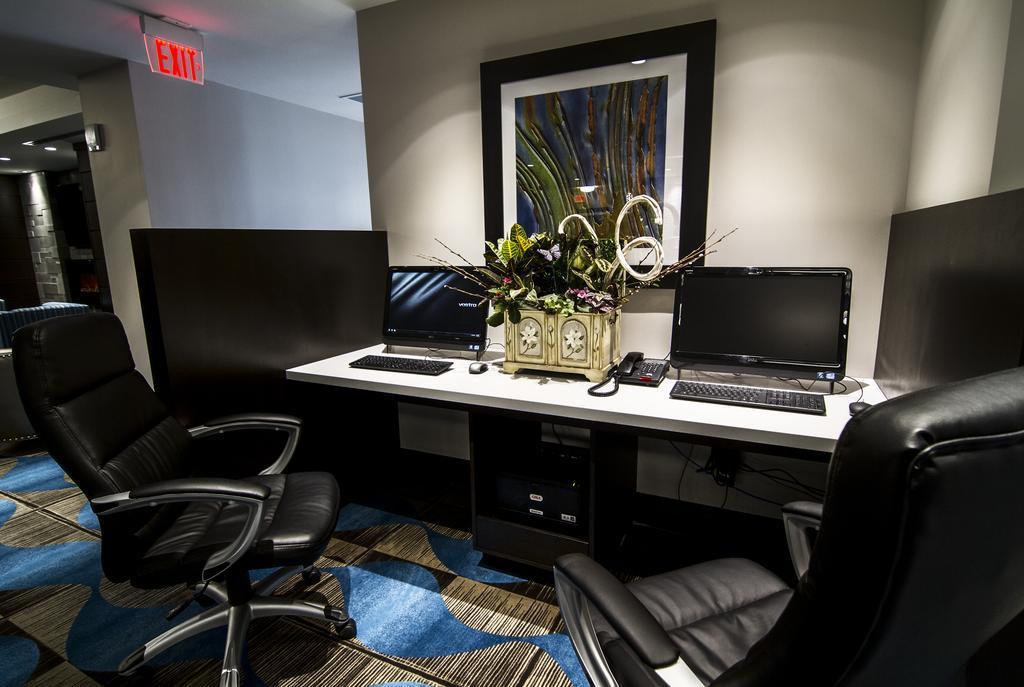 Wyndham Garden Niagara Falls Fallsview Екстер'єр фото