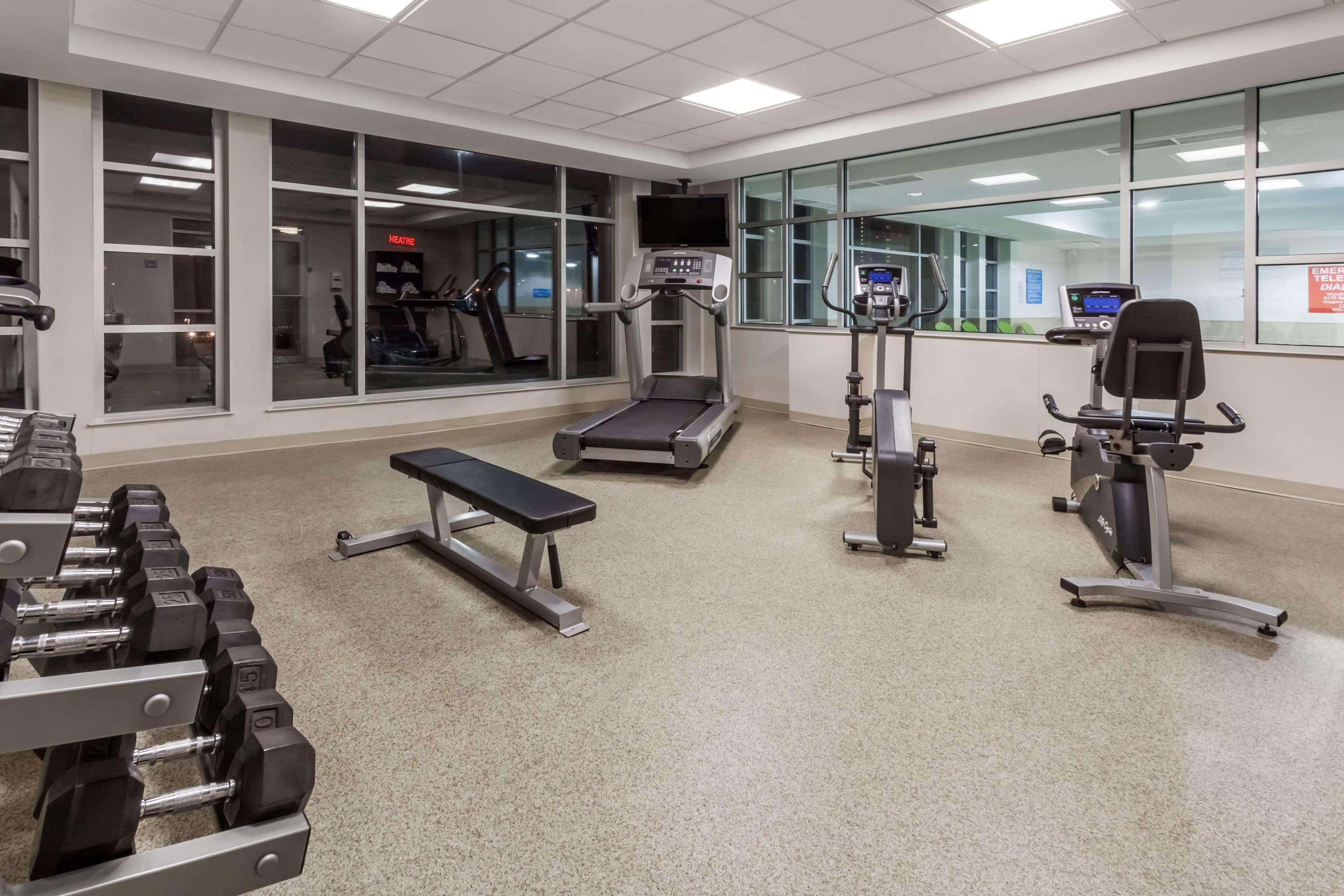 Wyndham Garden Niagara Falls Fallsview Екстер'єр фото