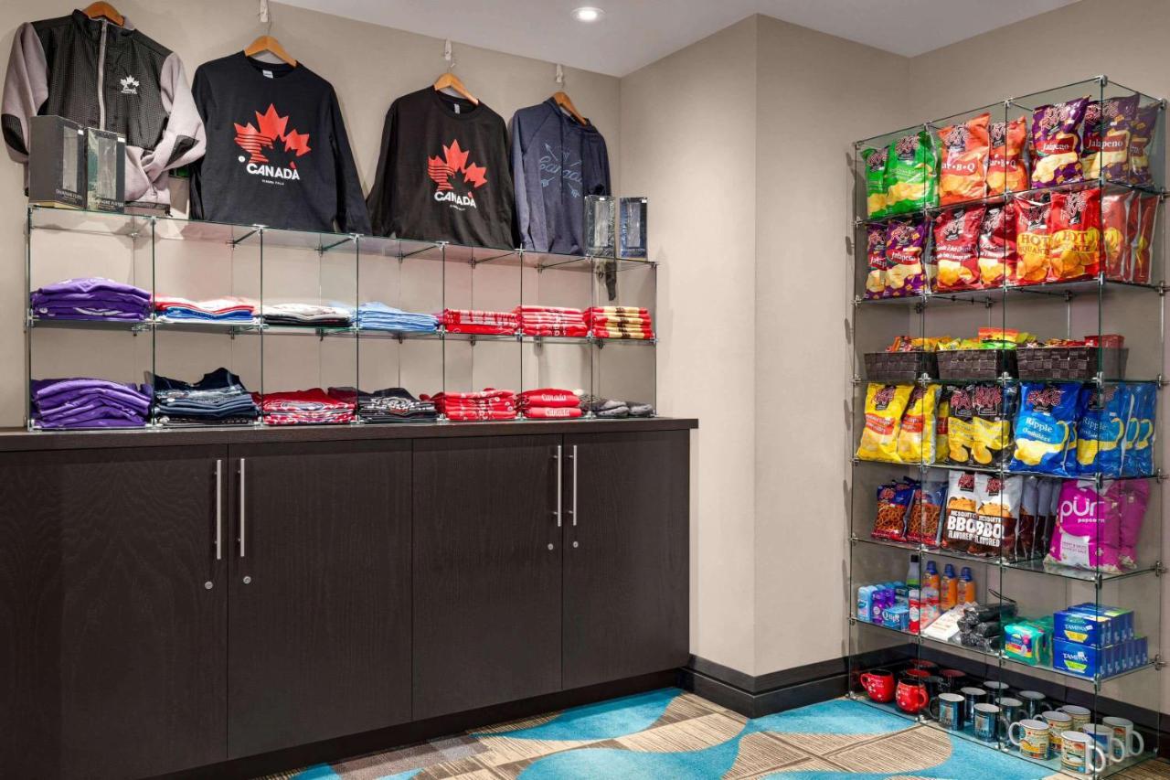 Wyndham Garden Niagara Falls Fallsview Екстер'єр фото