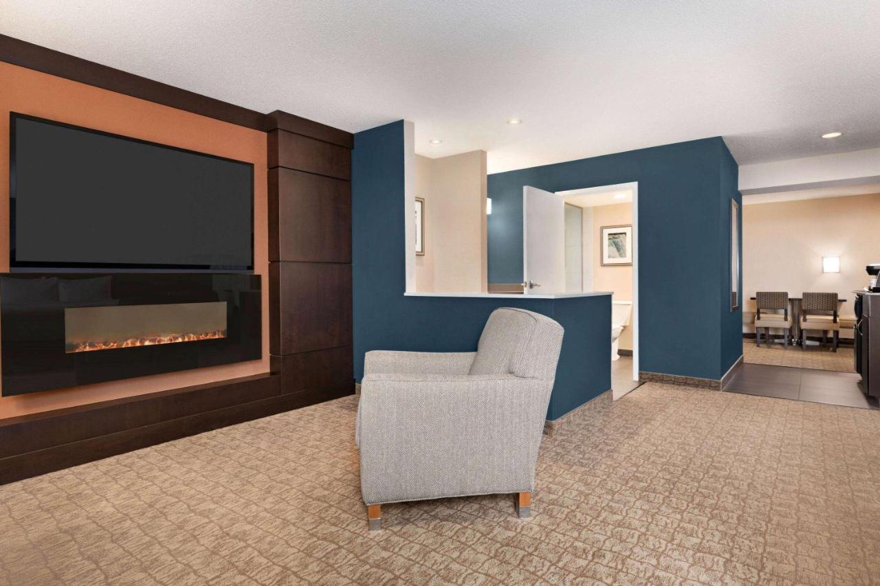 Wyndham Garden Niagara Falls Fallsview Екстер'єр фото
