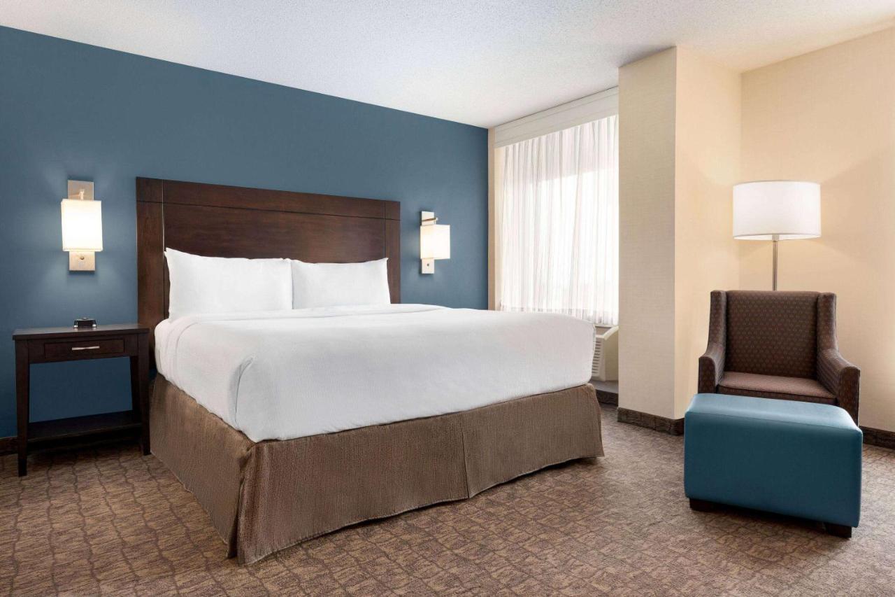 Wyndham Garden Niagara Falls Fallsview Екстер'єр фото